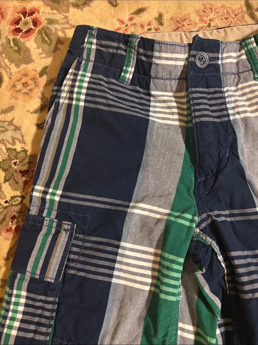Gap kids Slim Plaid Cargo Boy’s Shorts in Navy & Green